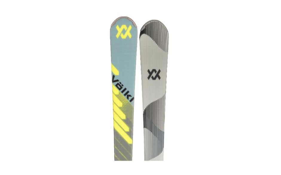 Volkl-Ski: Ein Paar All-Mountain-Ski mit gelbem Volkl-Logo auf hellblauem und grauem Obermaterial.